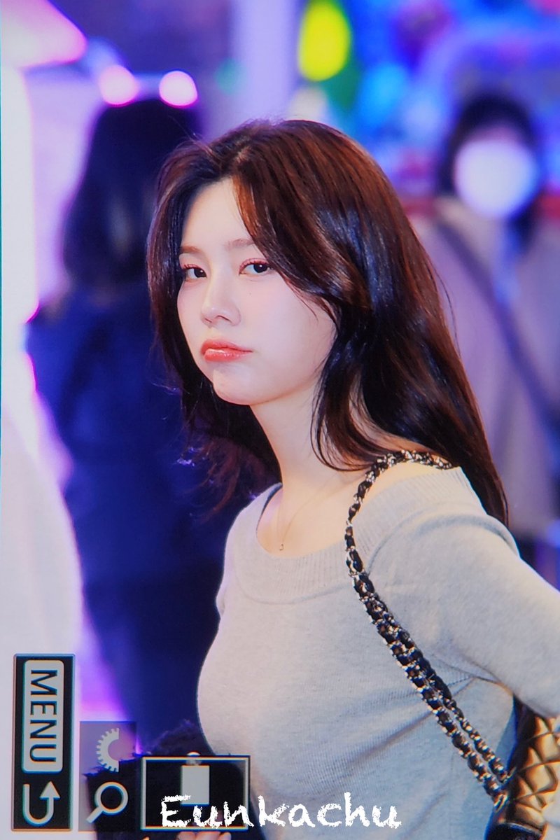 250415 프리뷰

많이 보고싶었어💕

<a href="/dia_official/">다이아 DIA</a> 
#권채원 #다이아 #은채 #DIA #EUNCHAE