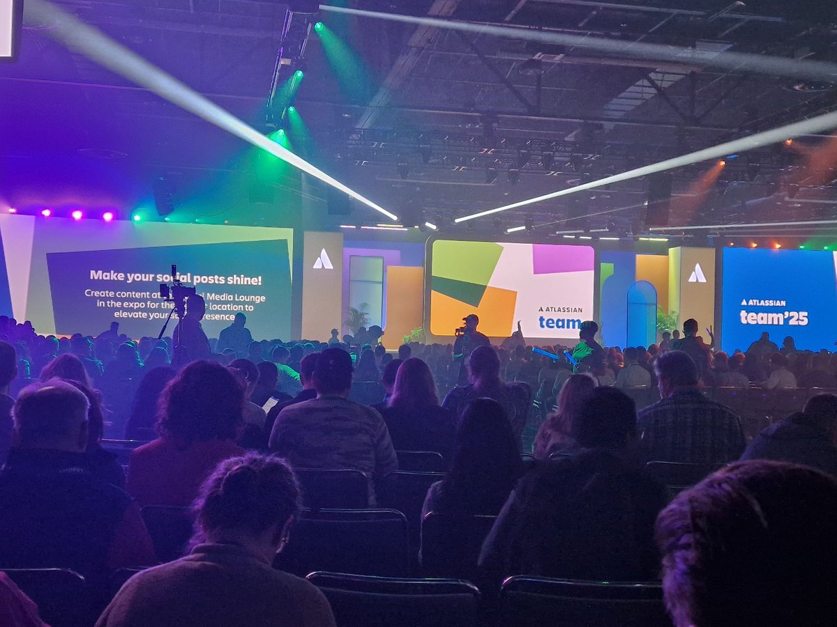 SpectrumMideast's tweet photo. @spectrumgroupe We're at @Atlassian Team '25!
 
 👉 Follow us for more Atlassian updates — or reach out directly: 
https://t.co/I2fZhw4u0W https://t.co/mVOL4ZCvEE
