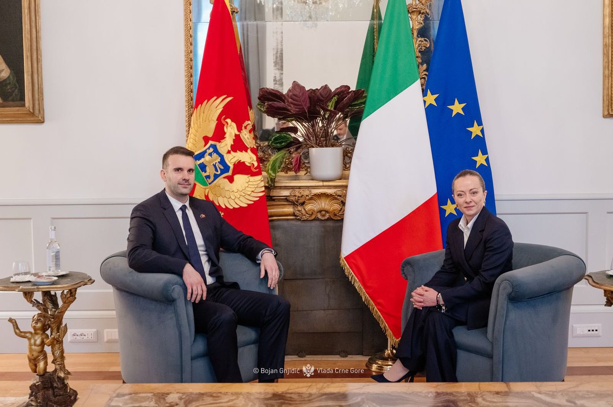 U vrlo sadržajnom razgovoru koji je trajao mnogo duže od planiranog  - premijerka Italije Đorđa Meloni iskazala je snažnu podršku ulasku Crne Gore u EU tokom italijanskog predsjedavanja u prvoj polovini 2028. godine, kao i strateškom ekonomskom povezivanju dvije prijateljske