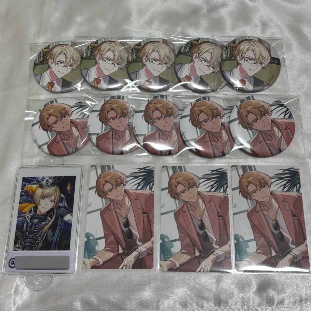 【譲渡】エイトリ 18TRIP Good Luck 18is 全体会議

譲：來人 缶バッジ10 トレカ3

求：定価＋送料

郵送のみ。纏めてのお譲りとなります。
検索からもお気軽にお声かけください🌸