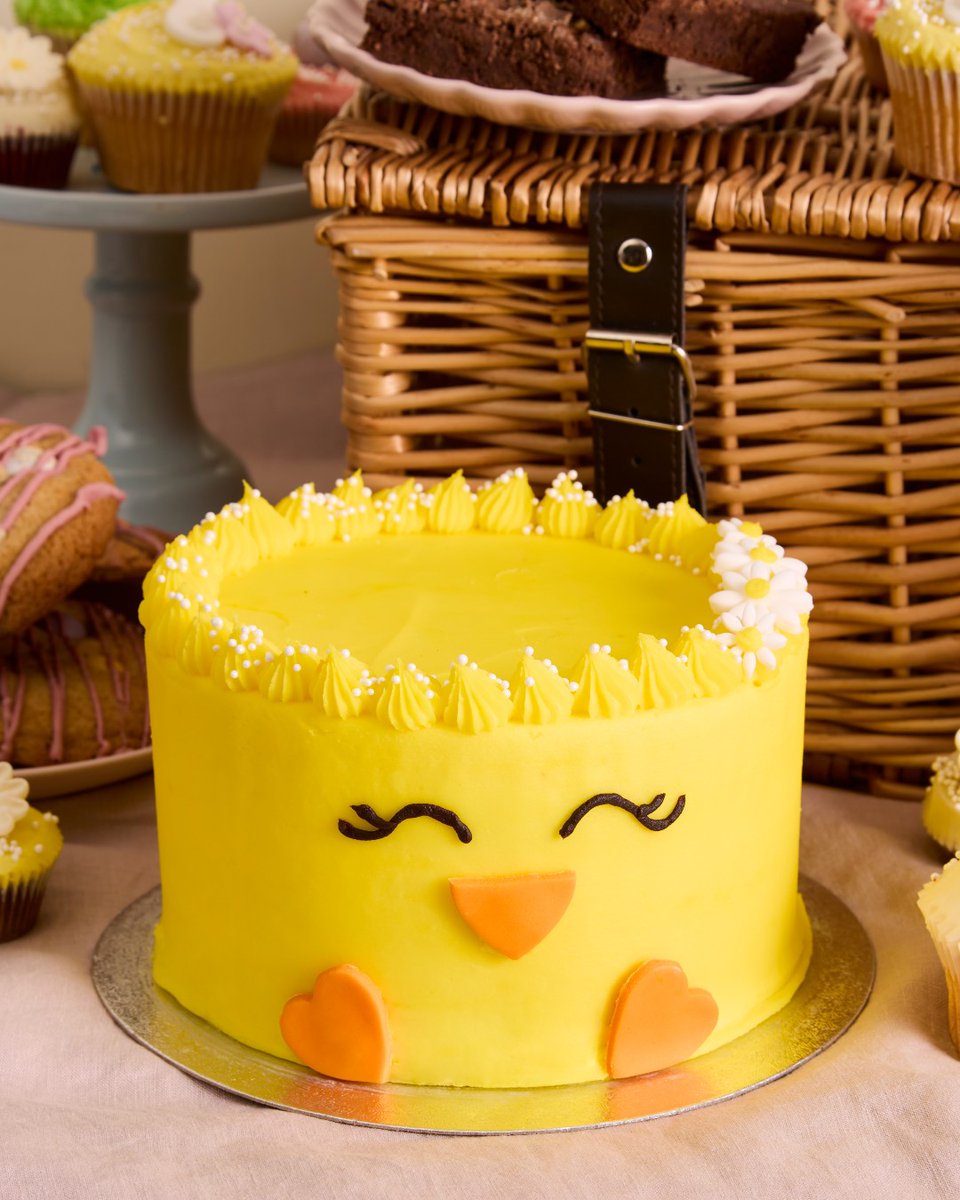 Our classic Vanilla Cake just got an Easter glow-up!🐣

Meet our Easter Chick Cake – 3 layers of fluffy vanilla sponge wrapped in smooth yellow buttercream and finished with daisies, sprinkles and fondant cuteness

Order it in time for the long weekend: bit.ly/4lnmJDW
