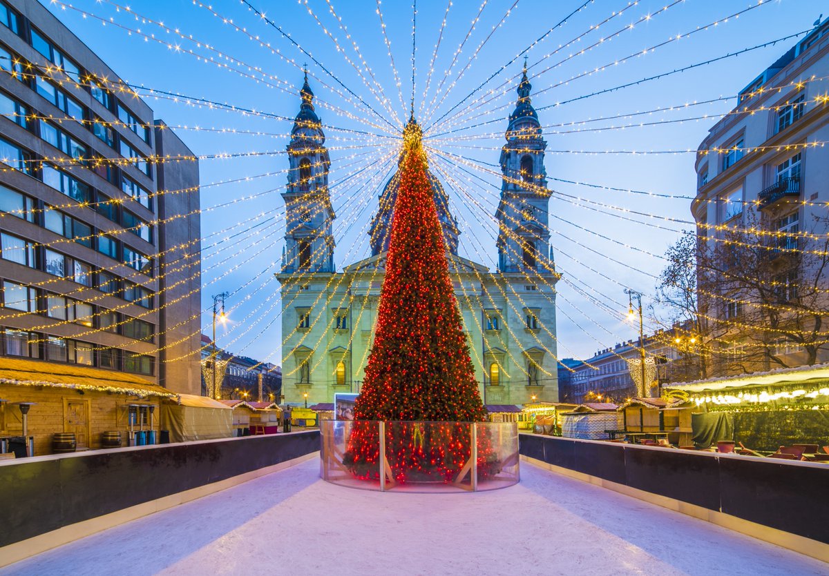 RiverVoyages's tweet photo. Discover the yuletide delights of the Danube with this #TUI river cruise! 🎄 

TUI Maya | 11 December 2025 | 5 nights
From JUST £992pp
➡️ https://t.co/h4NPYJwdIx

Inclusions:
✔️ Flights and overseas transfers

0808 278 9850 ☎️ https://t.co/iZPERAV7Nb