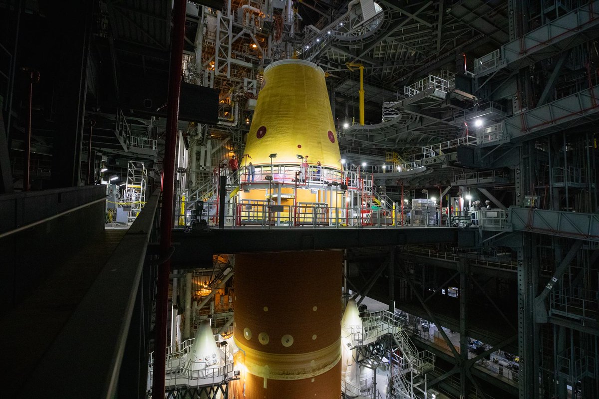 NASA_SLS (@nasa_sls) on Twitter photo Progress Alert🛠️🚀
Teams with <a href="/NASAGroundSys/">NASA's Exploration Ground Systems</a> have successfully stacked the launch vehicle stage adapter for <a href="/NASAArtemis/">NASA Artemis</a> II, bringing us one step closer to returning humans to the Moon.
Learn more about this milestone: go.nasa.gov/4ib7Cux Progress Alert🛠️🚀
Teams with <a href="/NASAGroundSys/">NASA's Exploration Ground Systems</a> have successfully stacked the launch vehicle stage adapter for <a href="/NASAArtemis/">NASA Artemis</a> II, bringing us one step closer to returning humans to the Moon.
Learn more about this milestone: go.nasa.gov/4ib7Cux