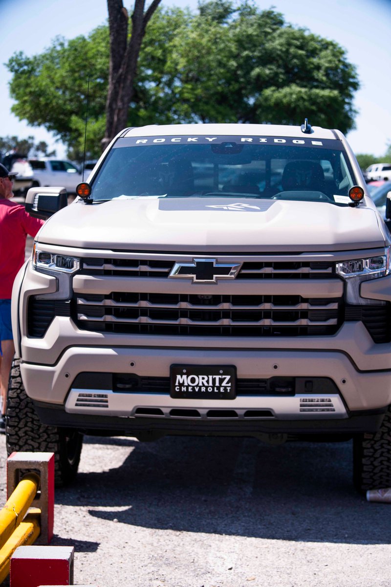 ChevroletMoritz's tweet photo. Huge shout out to Skeeter Products, Inc,Yamaha Motor, Lew's, Academy Sports + Outdoors, Strike King Lure Company, Costa and all of our other sponsors for making the Strike King Lew's Bass Fishing Tournament a great event! Our Silverado 1500 inventory was loving all the attention! https://t.co/1domXiS1tp