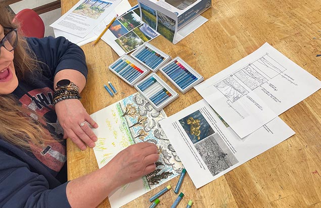 🌻Learn to create rich and dynamic paintings in the style of our beloved Vincent Van Gogh!🌻

Alexandra Schnabel's class "Landscapes Like Van Gogh" starts on 4/23! Learn more/sign-up: brnw.ch/21wS0Pr