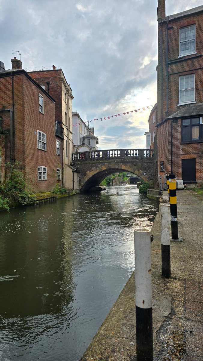 IanRedman11's tweet photo. I recently started a new job and I've been exploring the surroundings. They're alright! https://t.co/MymZ39vKiO
