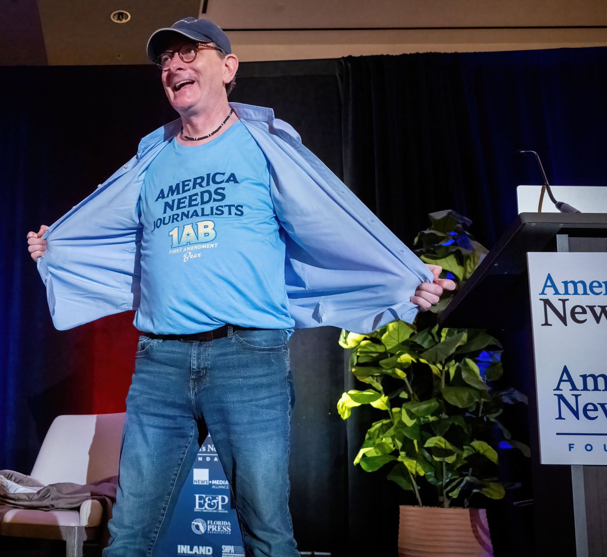 America's Newspapers tweet media