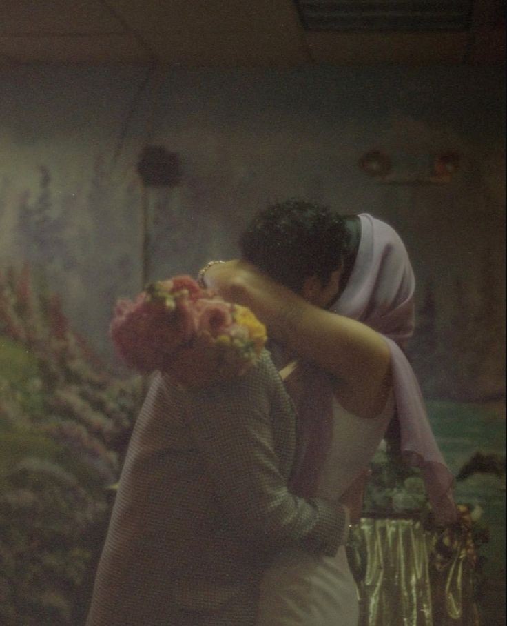 gorgeous gorgeous Palestinian lesbian couple ⚢
#LesbianJoy