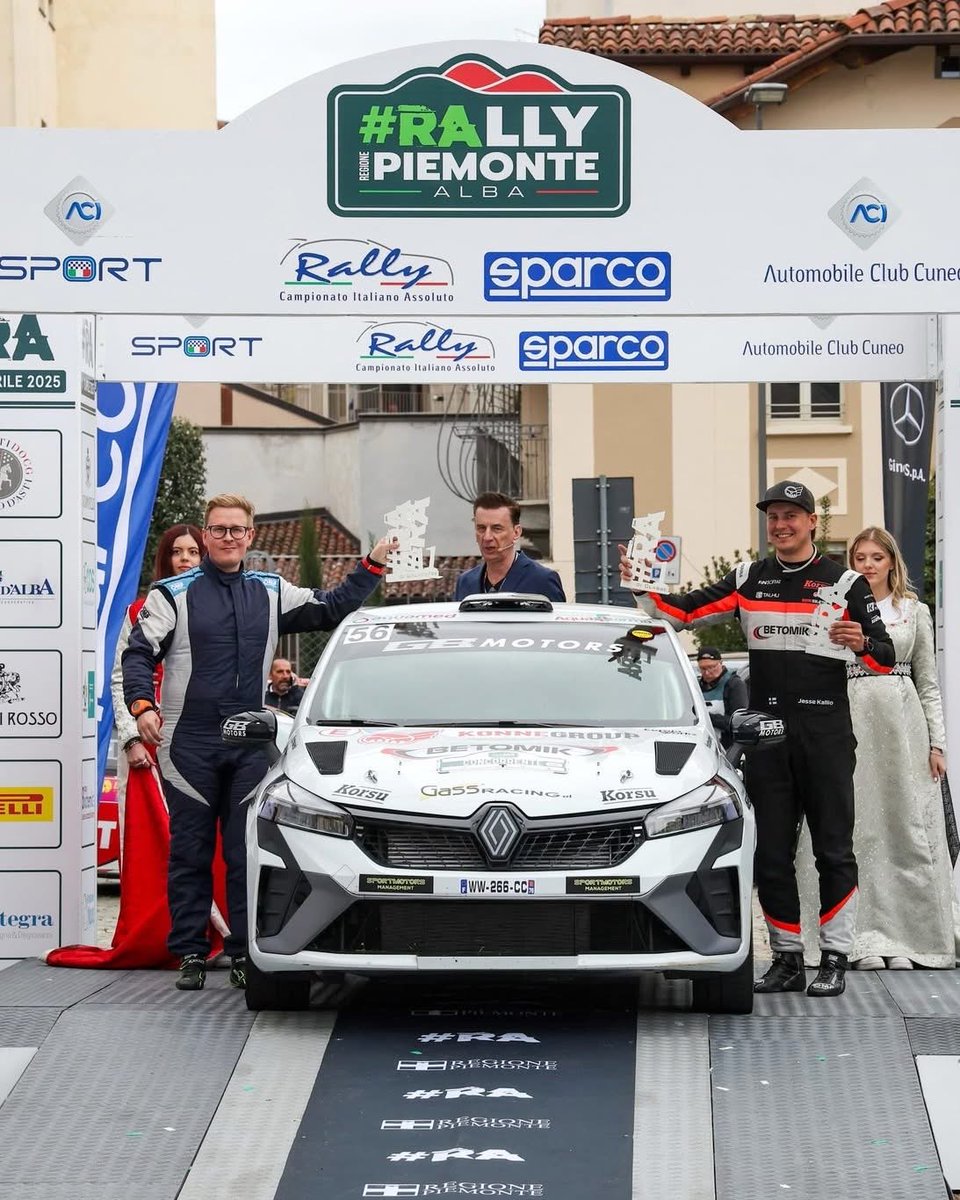 Huikea viikko takana, kun käytiin Jessen kanssa Italian mestaruussarjan asfalttikisa ajamassa. Jesse ajoi assudebyytissään yk. 15 sijan ollen nopein ei-Rally2 🤌

Olipahan kisa, suomipojalle ihan erilainen haaste kuin vaikka Jyskälä. Nautimme paljon!

#ralli #pytynpaikka