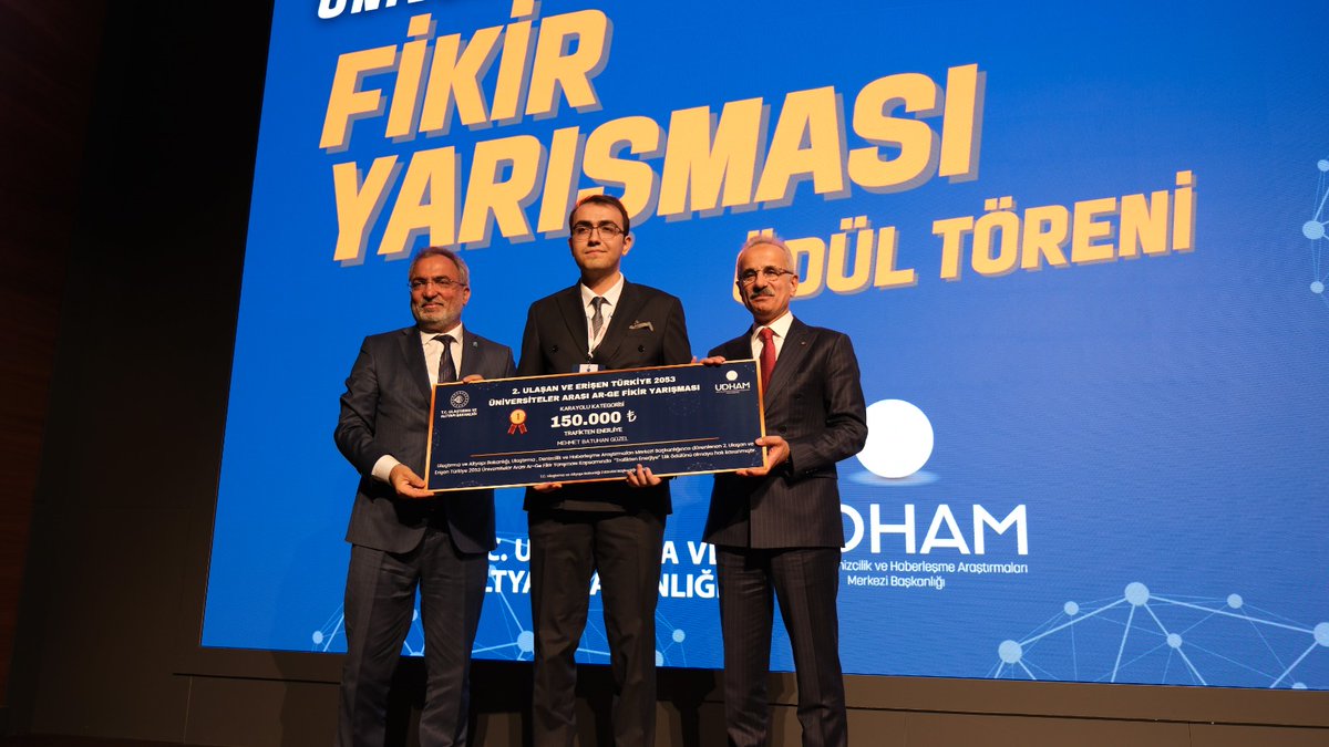AYBÜ'lü Öğrencilerden Büyük Başarı

Ulaştırma ve Altyapı Bakanlığı bünyesindeki UDHAM tarafından “Ulaşan ve Erişen Türkiye 2053 Üniversiteler Arası Ar-Ge Fikir Yarışması” düzenlendi. 62 üniversiteden 205 öğrencinin 115 projeyle katıldığı yarışmada, Ankara Yıldırım Beyazıt