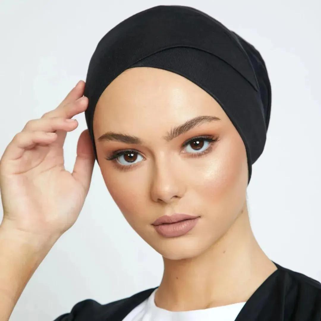 HassyCollectns's tweet image. Shop the new criss cross jersey inner caps that provide style and comfort.They come in a open tube at the back for a secure yet comfortable fit
Price:4,000 naira
Size:Free size
Material:Jersey
Location:Abuja
Available in 12 colours
Send a dm to place order