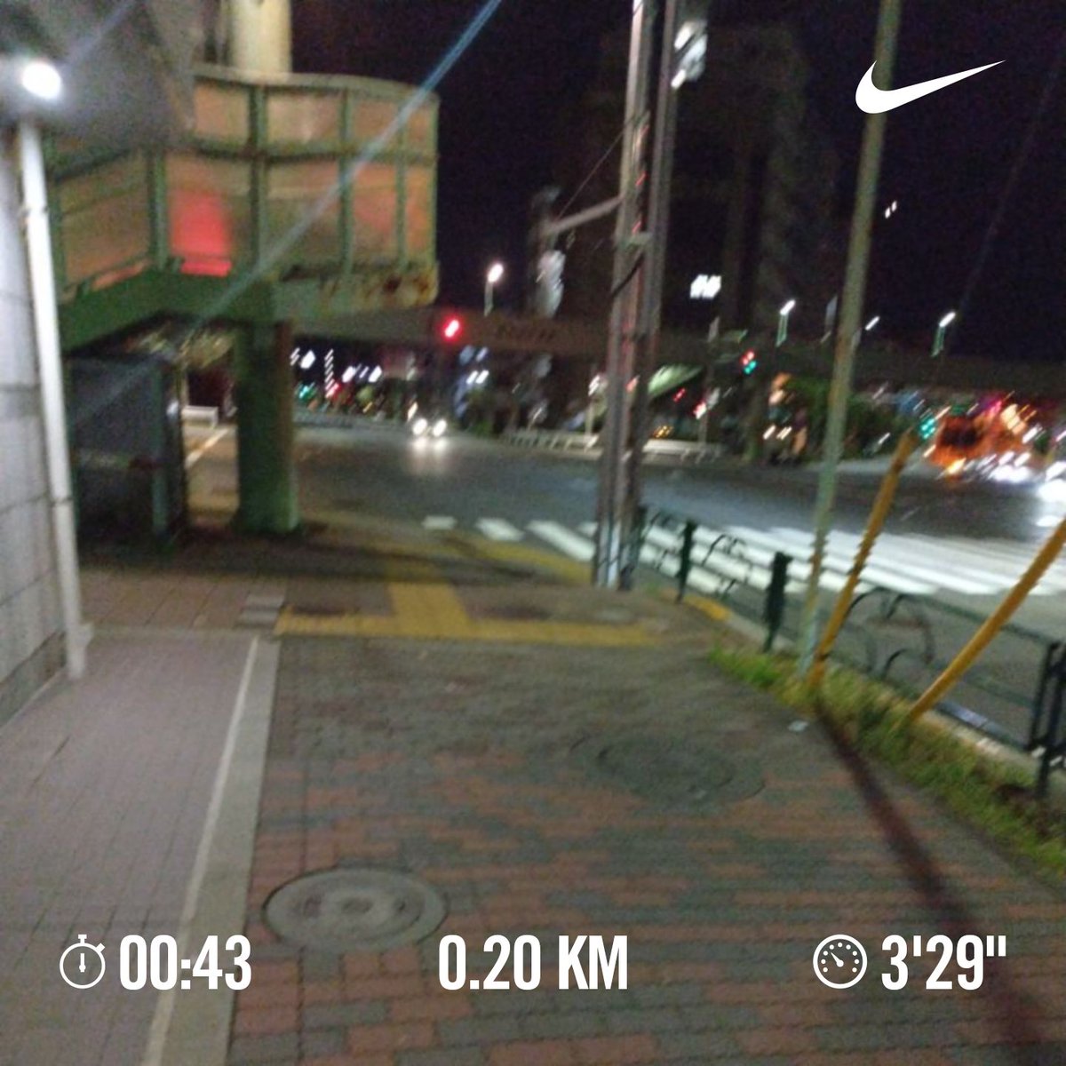 ★ラン記録  第120話★
R7、4月16日 2時03分  
身体、8.5割好調。

体幹トレーニング   ➡  100秒
ストレッチ、15分

200m  ×  1本(43秒)

3kmランニング
タイム …  15分47秒

今日は200m＋3km走りました‼️

#ランニング #running
#筋トレ
#陸上 #陸上競技
#中距離ランナー