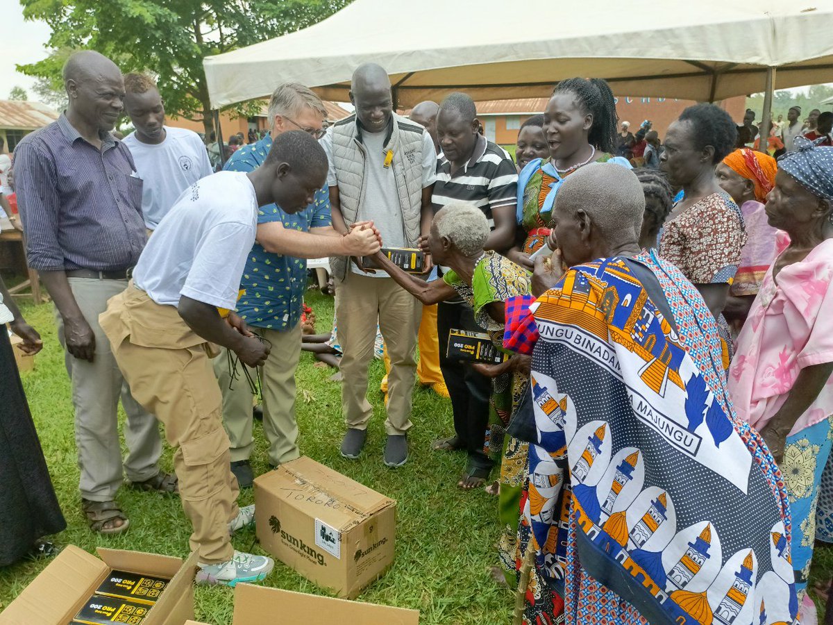 The Solar Foundation (@solar_fnd) on Twitter photo Once we've completed the pilot test in TZ, we look forward to expanding the SSCs to our trusted local partners including <a href="/ayowecca_uganda/">AYOWECCA UGANDA.</a> . Pls support the multi-faceted work of this community led NGO here: explorer.gitcoin.co/#/round/42220/… Once we've completed the pilot test in TZ, we look forward to expanding the SSCs to our trusted local partners including <a href="/ayowecca_uganda/">AYOWECCA UGANDA.</a> . Pls support the multi-faceted work of this community led NGO here: explorer.gitcoin.co/#/round/42220/…