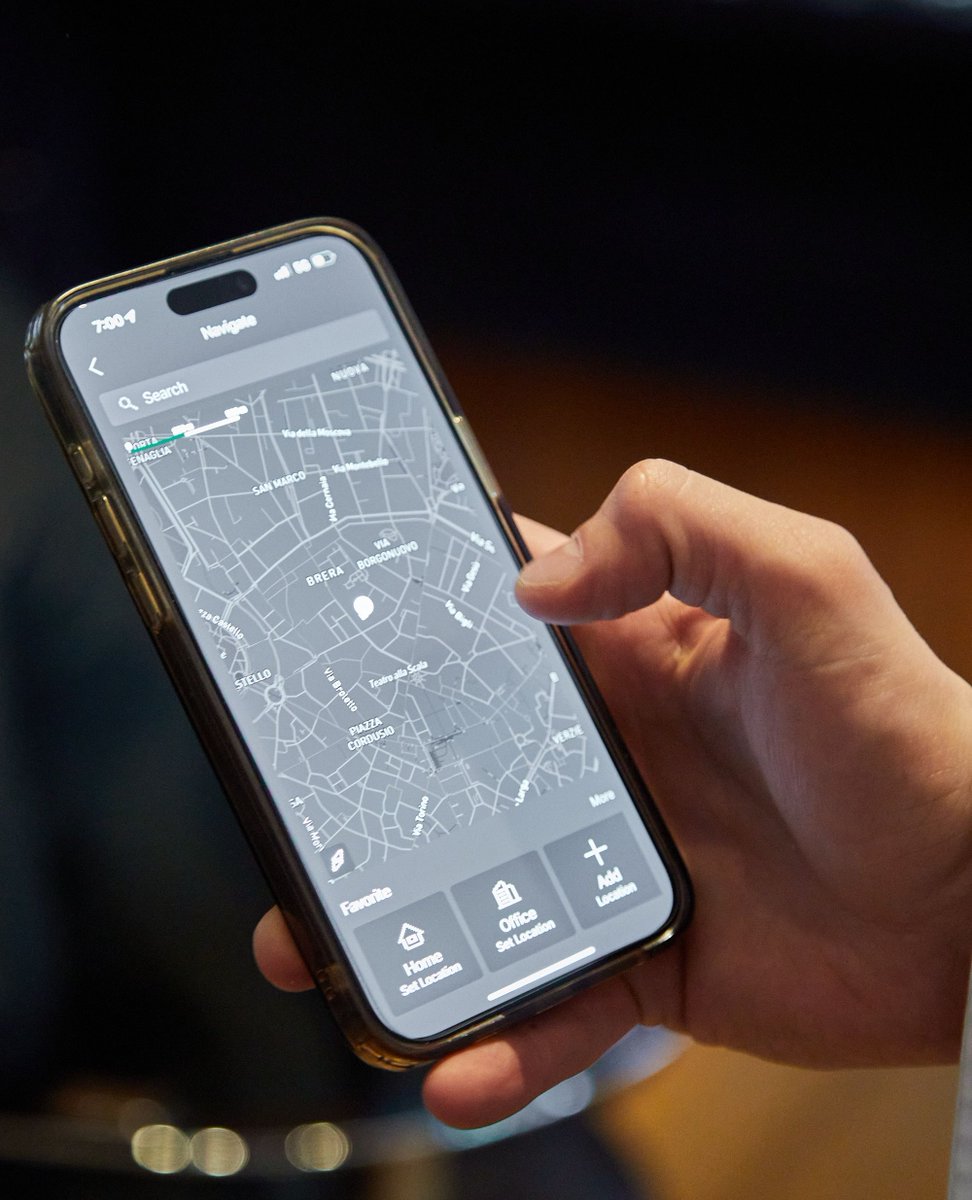 EvenRealities's tweet image. What caught our eye at MDW? Even G1.⁠
⁠
#EvenRealities #milandesignweek