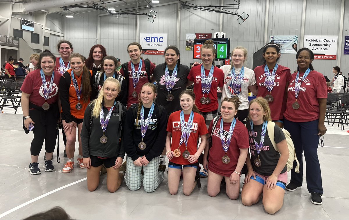 Big weekend of competition for the Linn-Mar Girls!
Twin Rivers Dual Tournament:

Brielle Parke-Team Sebolt 8-0 8 pins!
Caroline Pohlman-Team Sebolt
Brooke Walrath-DC Elite
Kate Seery-GVWC

Manchester Freestyle:
Ally Jelinek-🥇
Aurora Lloyd-🥉

Liberty Freestyle:
Aurora Lloyd-🥇