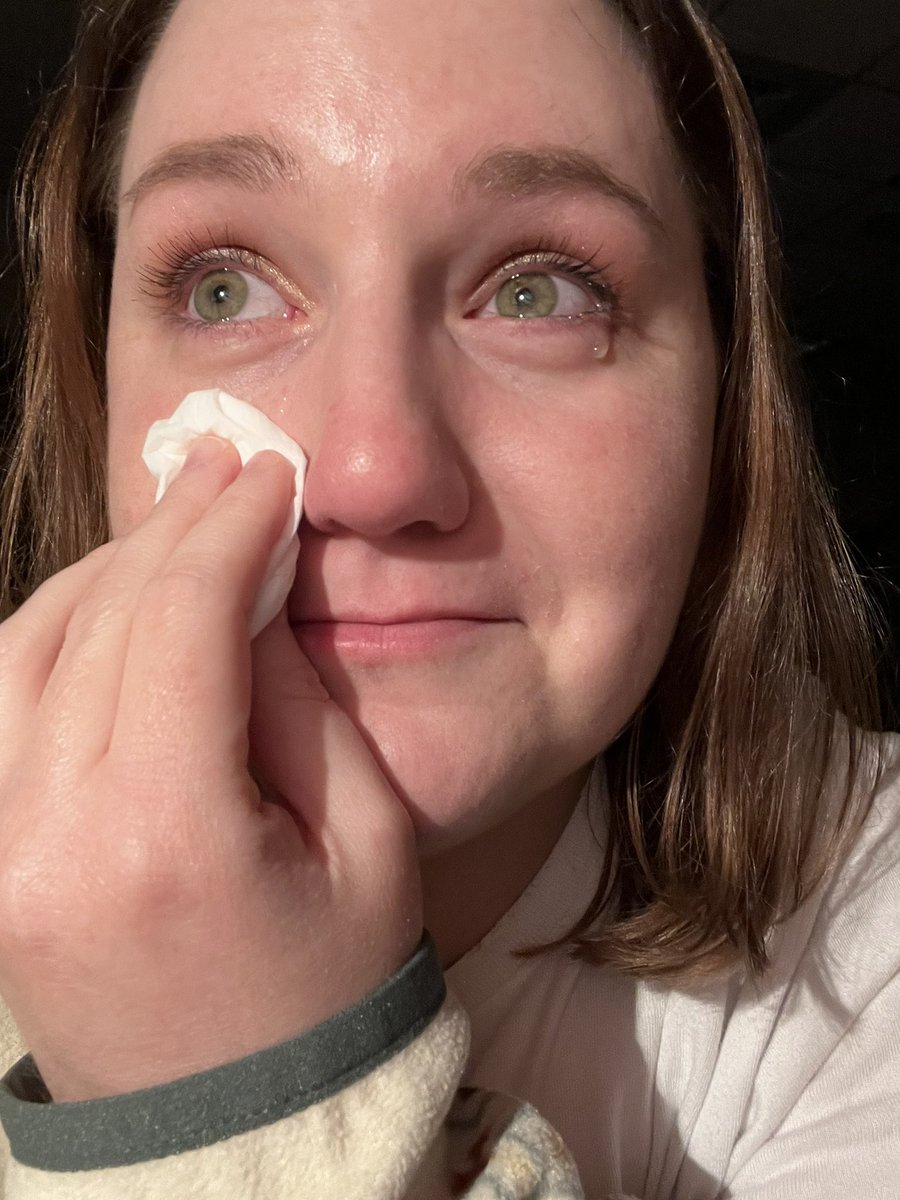 Finishing Kingdom of Ash got me like…. 🥲😭 Throne of Glass has been the series of a lifetime. I’ll probably think about it everyday for the rest of my life