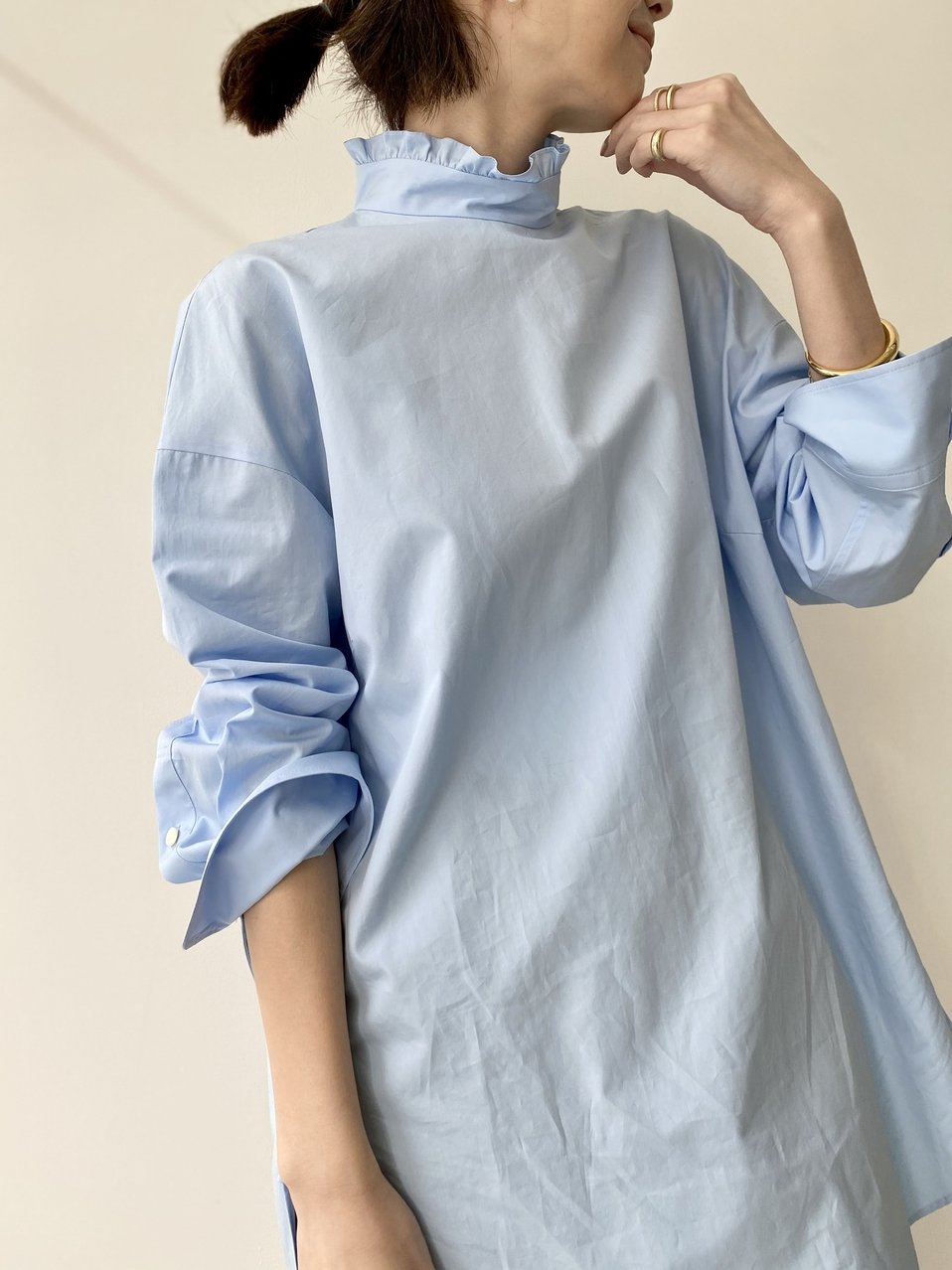 美品 対岸の家事 多部未華子さん着用 アパルトモン フリルブラウスlisiere Fashion Express on X: 