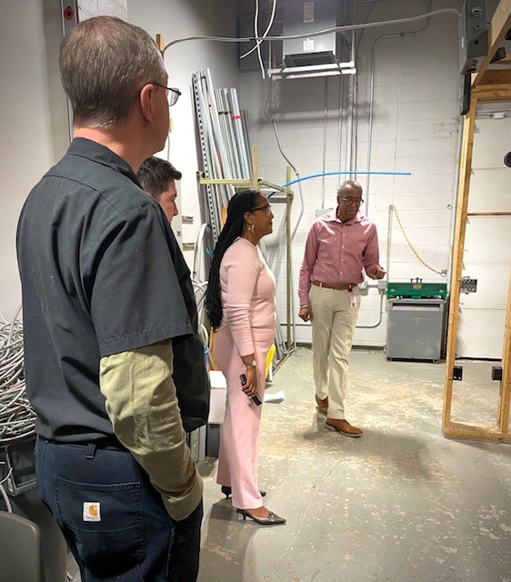 Lincoln Tech (@lincolntech) on Twitter photo We welcomed Congresswoman <a href="/RepJahanaHayes/">Jahana Hayes</a> to Lincoln Tech’s New Britain, CT campus! She toured our facilities, met with students, and shared her support for skilled trades training and CTE. Many thanks to her and her team for stopping by! 🔧📚 #CTE #SkilledTrades #LincolnTech We welcomed Congresswoman <a href="/RepJahanaHayes/">Jahana Hayes</a> to Lincoln Tech’s New Britain, CT campus! She toured our facilities, met with students, and shared her support for skilled trades training and CTE. Many thanks to her and her team for stopping by! 🔧📚 #CTE #SkilledTrades #LincolnTech