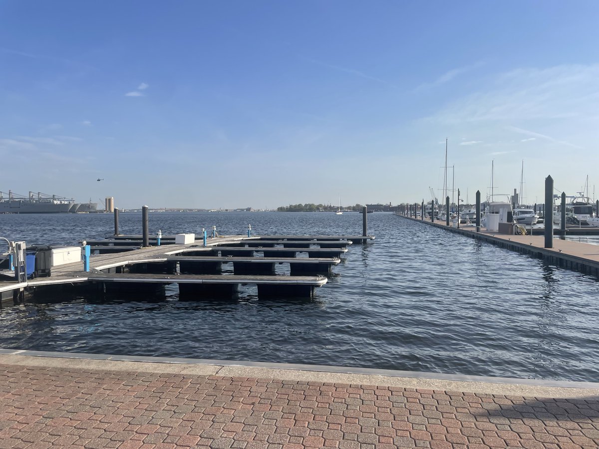 hopkinsheart's tweet image. Yesterday, our Cardiology Fellows took part in the annual Career Retreat! Thank you to all the speakers who shared their career journeys, insights, and valuable advice.👩💼🧑⚕️
The day wrapped up with a beautiful happy hour by the harbor.🌊