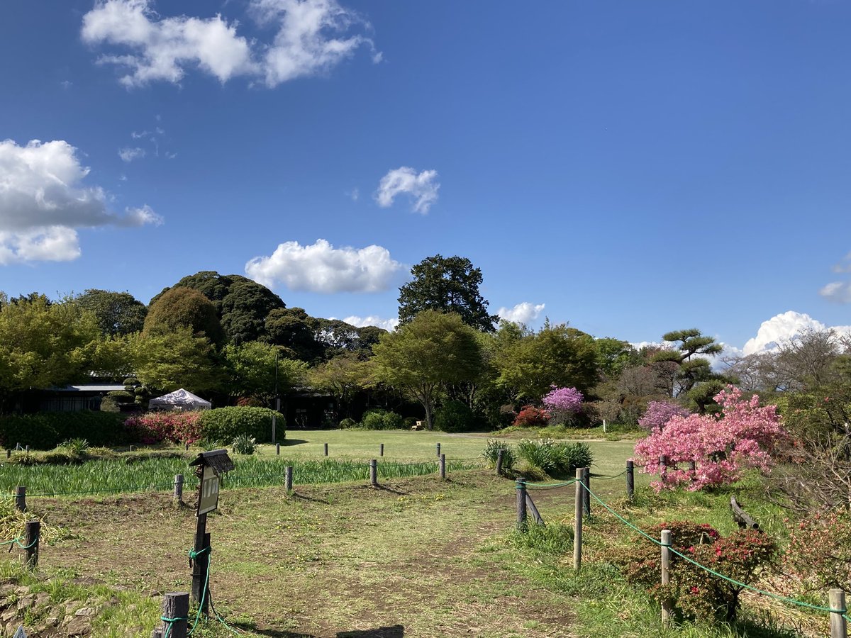 スタッフさんが
「昨年も気持ちの良い方たちに来ていただいて とても楽しかったです❣️是非宜しくお願いします。」
とコメントされたとの事です。

そして館林お稲荷フェスのお勧め映えスポットを頂きました。
尾曳神社南側の「旧秋元別館（秋元邸）」
尾曳神社そば　第二資料館等