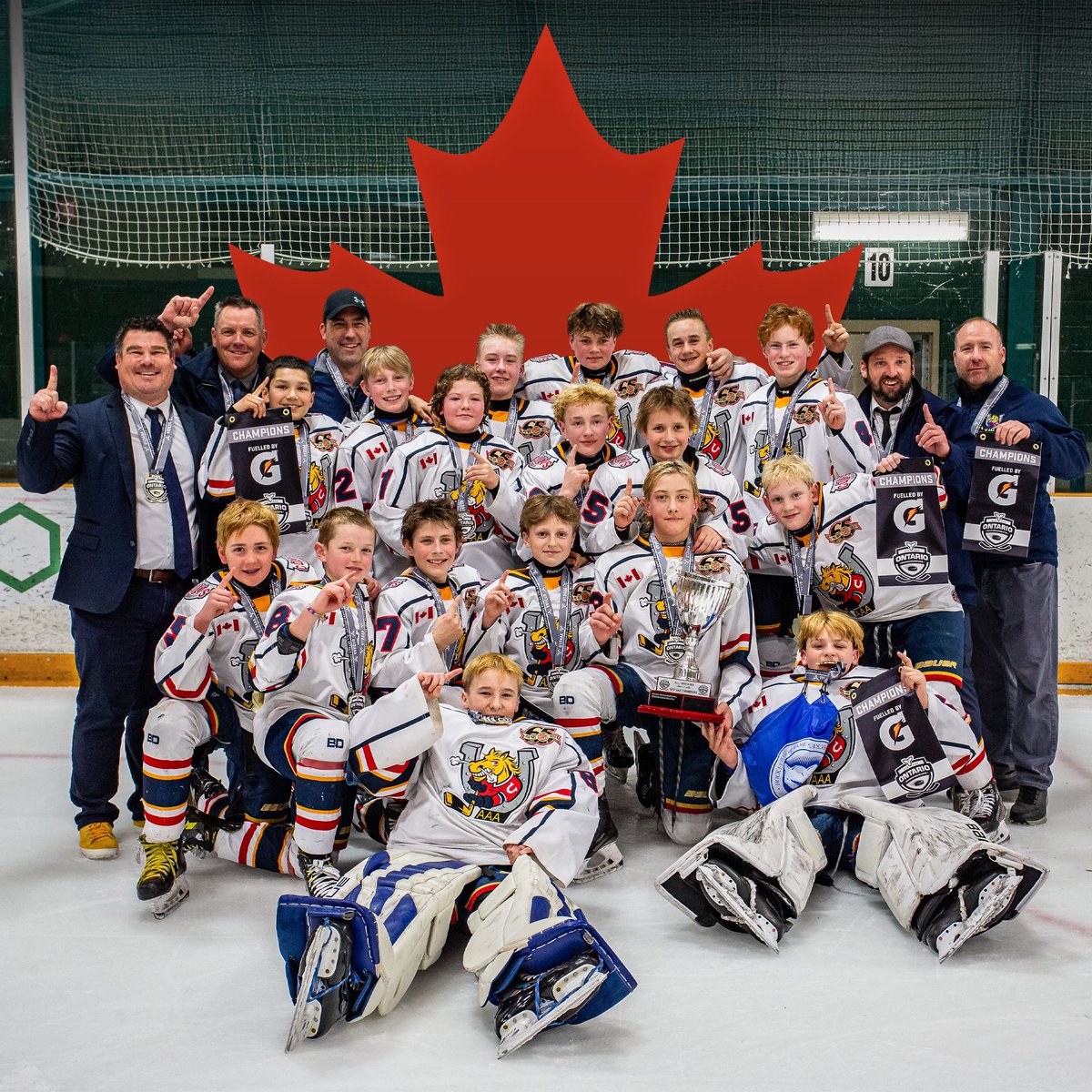 Introducing your 2024-2025 #U13AAACHAMPS, the Barrie Jr Colts!

📸: Rob Fera, Sudbury Light Event Photography (sudburylight.ca)