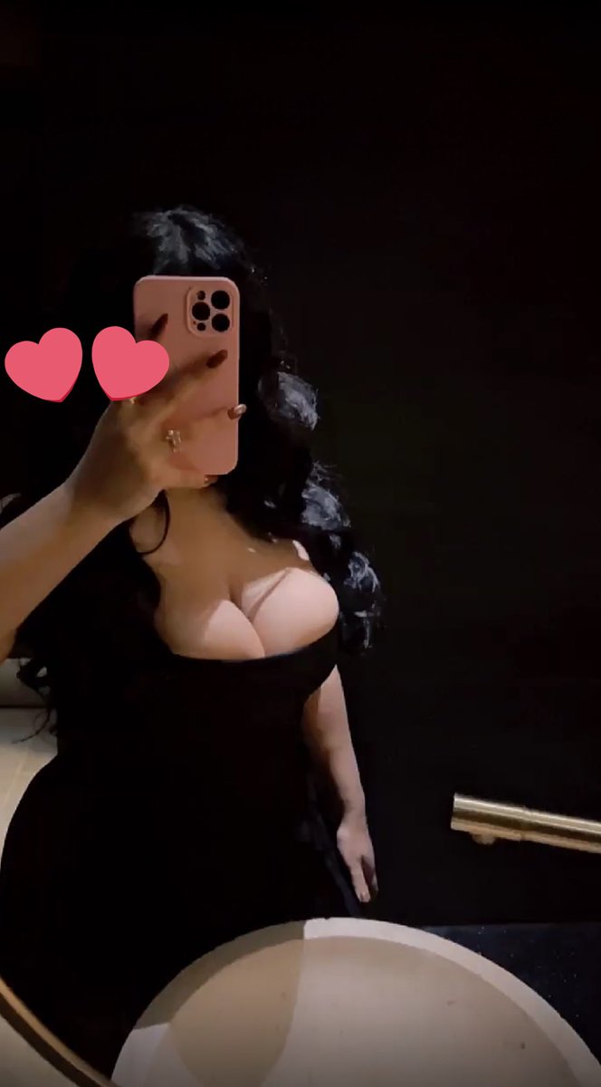 ماذا تحتاج  الرد بصدق ؟؟
🫦بوسه؟
🫂حضن؟
😒نوم.؟