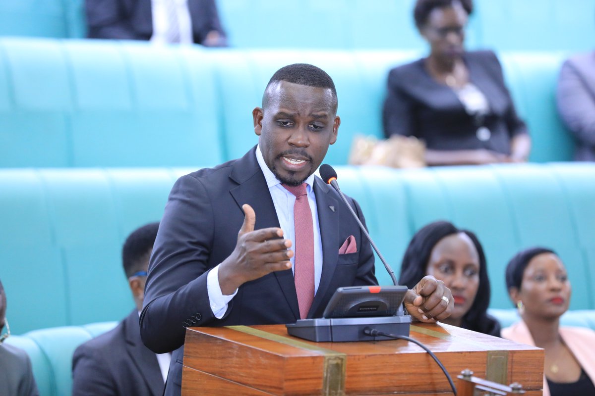 Parliament of Uganda (@parliament_ug) on Twitter photo Leader of Opposition, Hon. <a href="/JoelSsenyonyi/">Joel Ssenyonyi</a> says on average, over 40,000kgs of gold are exported annually, but due to regulatory lapses, money in form of taxes is not collected. #PlenaryUg Leader of Opposition, Hon. <a href="/JoelSsenyonyi/">Joel Ssenyonyi</a> says on average, over 40,000kgs of gold are exported annually, but due to regulatory lapses, money in form of taxes is not collected. #PlenaryUg