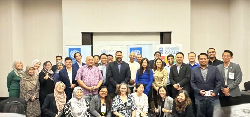 Closed-Door Workshop on “AI Foundations: Capabilities, Data and Operating Models For A Modern Public Institution”
Thank you Dr Lee Vee Meng Director, AI Policy National AI Office, Ministry of Digital and Ms Pia Andrew UNDP Senior Advisor, Regional Innovation and Digital.
<a href="/UNDP/">UN Development</a>