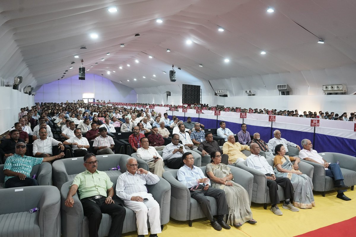 Enjoyed my conversation with <a href="/vijai63/">Dr Vijay Chauthaiwale</a> and students of <a href="/thecharusat/">CHARUSAT University</a> University. 

Spoke about the rise of 🇮🇳, along with growing confidence, expectations, contributions and responsibilities. And how the ambition and mindset of a new India is reflected in our foreign policy. 

Glad
