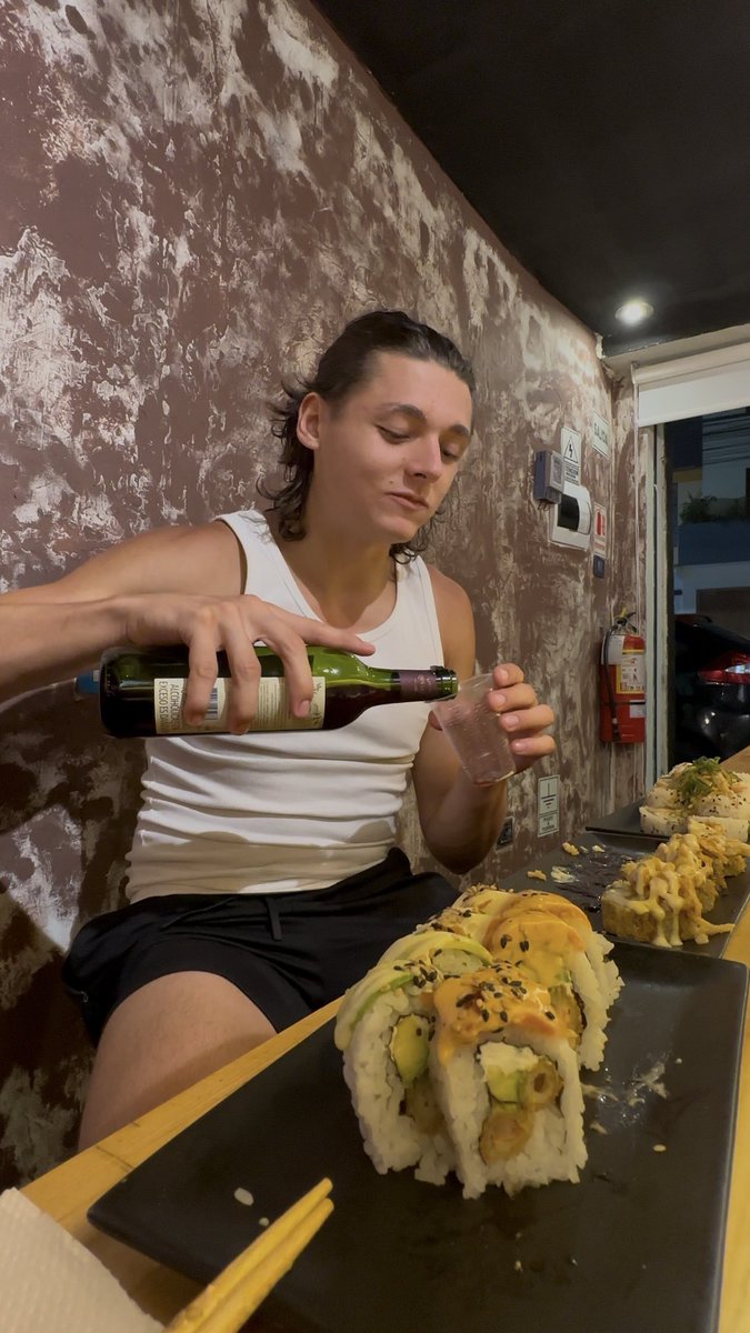 Sushis &amp; wine, take me to a date like that and i don’t will need ginger to fuck you all night long &lt;3

#ThirstTrap #SpicyContent #NSFW #MaleModel #FitBoy #TwinkVibes #BoyNextDoor #JustForFan #BodyGoals #AthleticBuild
