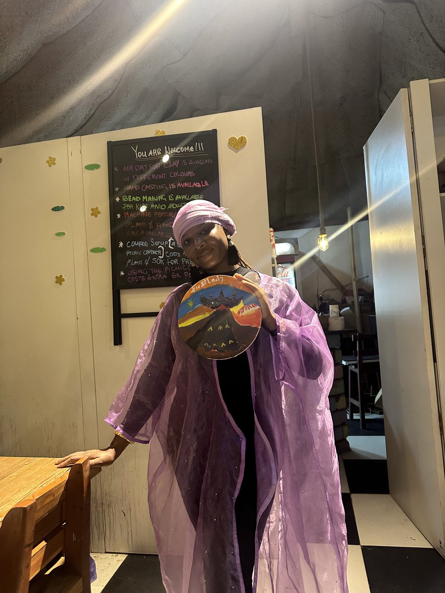 Iam_jemjem_'s tweet photo. The art and the artist … use your imagination 🥰🥰🥰

#fyp #LaCasaDeLosFamososCol2 #IPL2025 #dolar https://t.co/A2cr3tb6PP