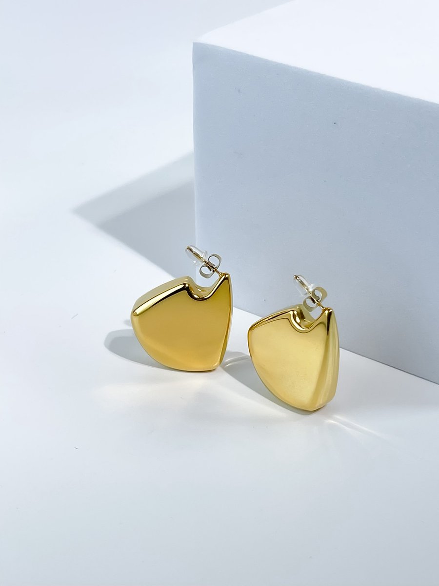 Jewelry store in Lagos (PBD/0020) tweet media