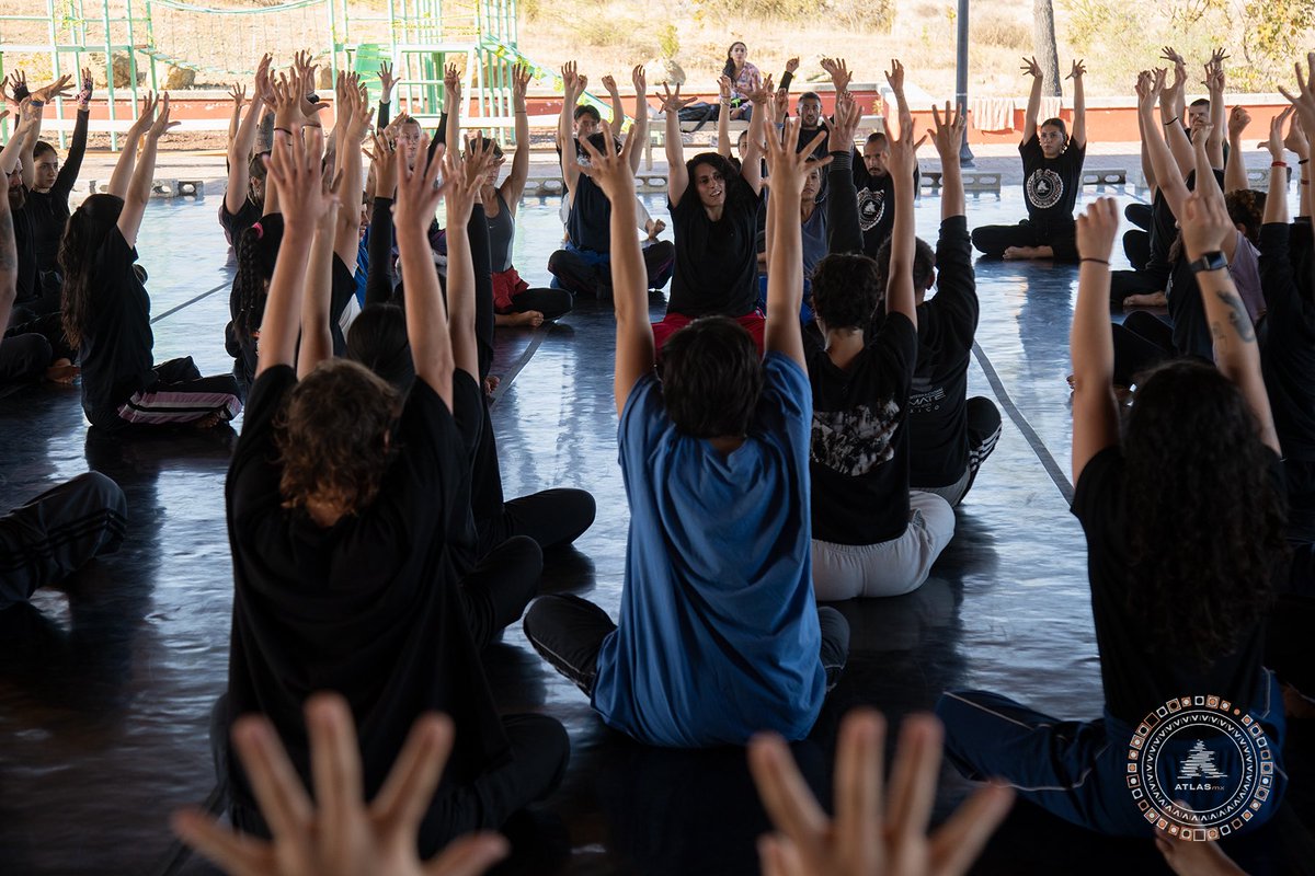 AtlasMxFestival's tweet photo. First Day! #AtlasMx2025 βοΈ
#AtlasMexicoDanceFestival
#FEELATLAS
_
#danza #danzacontemporanea #dance #contemporarydance
#AtlasMexicoFestival https://t.co/WlVtHFUMHv