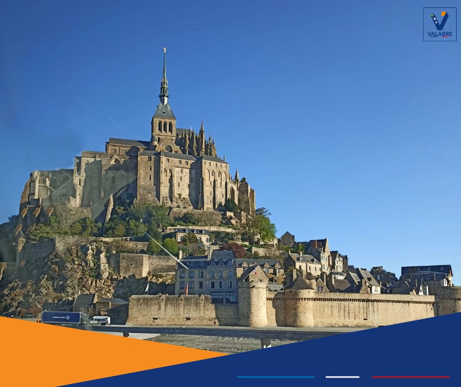 EntenteValabre's tweet photo. Le @SDIS50 formé par l'@EntenteValabre à l’usage des caméras 360° pour le plan #ETARE du Mont-Saint-Saint-Michel : création de visites virtuelles, montée en compétences et entraînement immersif.
➡️15ème SDIS à adopter cette pratique !
#Caméra360 #SDIS #Innovation #sdis50 https://t.co/hZNDyI4vtH
