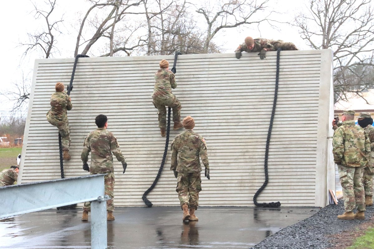 Army Reserve Soldiers from across multiple commands tackled the only NATO-standard obstacle course in the continental U.S. during the 99th RD Best Squad Competition at Fort Dix. 🇺🇸🤝🌍 #USArmyReserve #NATO #StrongerTogether #HomelandDefense