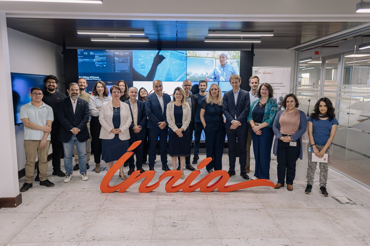Inria Chile (@inria_chile) on Twitter photo 👥 En <a href="/inria_chile/">Inria Chile</a> recibimos la visita de la delegación de la <a href="/RennesUniv/">Université de Rennes</a>, encabezada por <a href="/MuHissler/">Mhissler</a>, VP de Investigación y Sébastien Le Picard, VP Estrategia Europea e Internacional de la universidad. 👥 En <a href="/inria_chile/">Inria Chile</a> recibimos la visita de la delegación de la <a href="/RennesUniv/">Université de Rennes</a>, encabezada por <a href="/MuHissler/">Mhissler</a>, VP de Investigación y Sébastien Le Picard, VP Estrategia Europea e Internacional de la universidad.