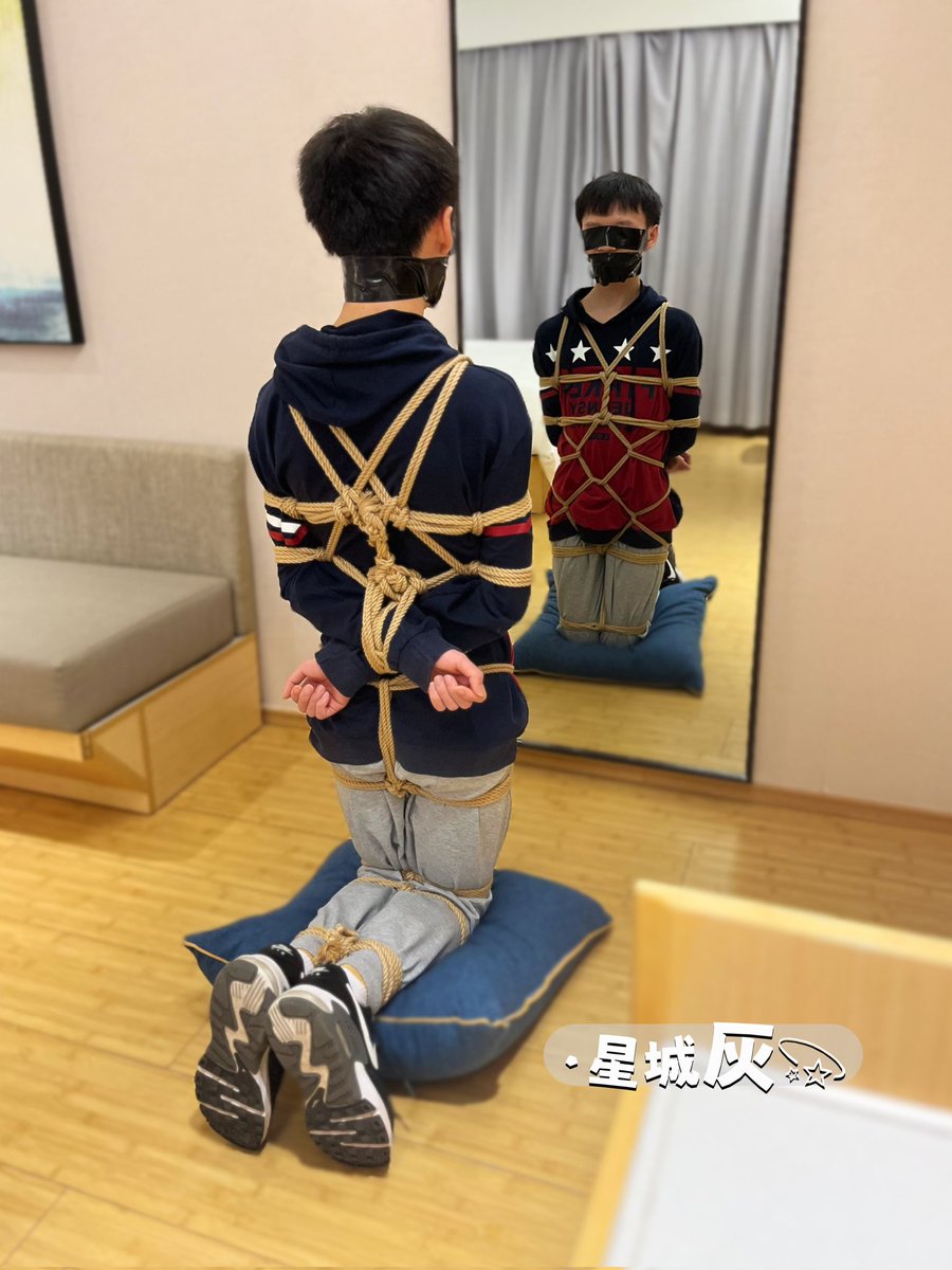 ＃捆人
【武汉篇】清瘦
M：<a href="/Weixingchu/">时光彼岸的星阳</a>