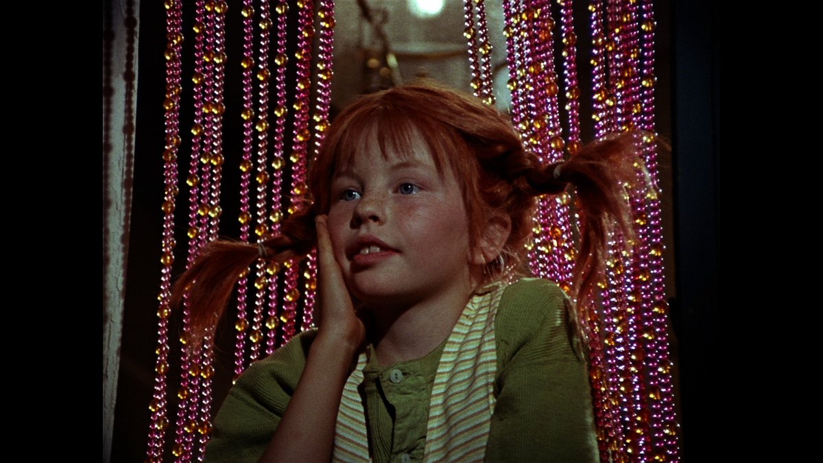 #24ficlpgc
«Linterna mágica» descubrir el cine a través de las puertas de la formación y de la experiencia compartida en familia

Descubre las distintas vertientes de un apartado que busca descubrir experiencias y despertar el pensamiento crítico
lpafilmfestival.com/linterna-magic…