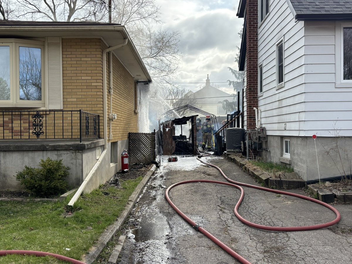 Fire crew on scene of an active structure fire that is spread to the neighbouring house at 26 Paddington Ave.
Primary and secondary searches are complete and all occupants are accounted for. #ldnont ^cs