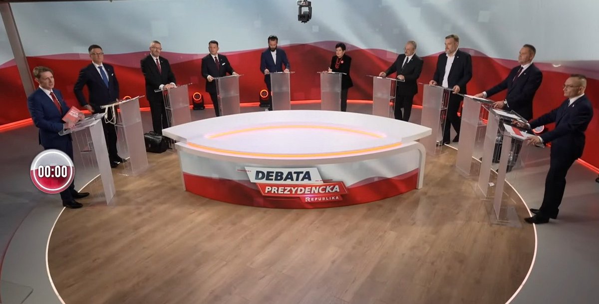 starczyk's tweet image. Debata w @RepublikaTV pokazała Polakom, że kulturalna debata ponad podziałami, od prawa do lewa, jest możliwa - pod warunkiem, że nie uczestniczy w niej żaden arogancki, zadufany w sobie polityk PO.
To Platforma Obywatelska jest dziś największym rakiem polskiej demokracji.…