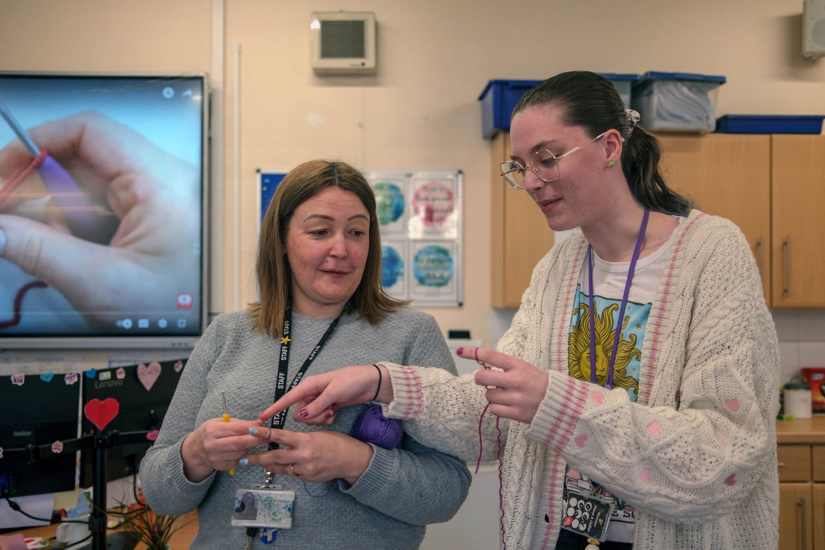 ImmanuelBD10's tweet photo. Post-16 students are learning to crochet for Bradford Teaching Hospitals! 🧶💙
We’re making hearts for bereavement boxes, neo-natal & children’s wards. Donations welcome, any colour, up to 10cm!
#CrochetForACause #BradfordTeachingHospitals #Post16 #StayLocalGoFurther https://t.co/NG1Q513XsB