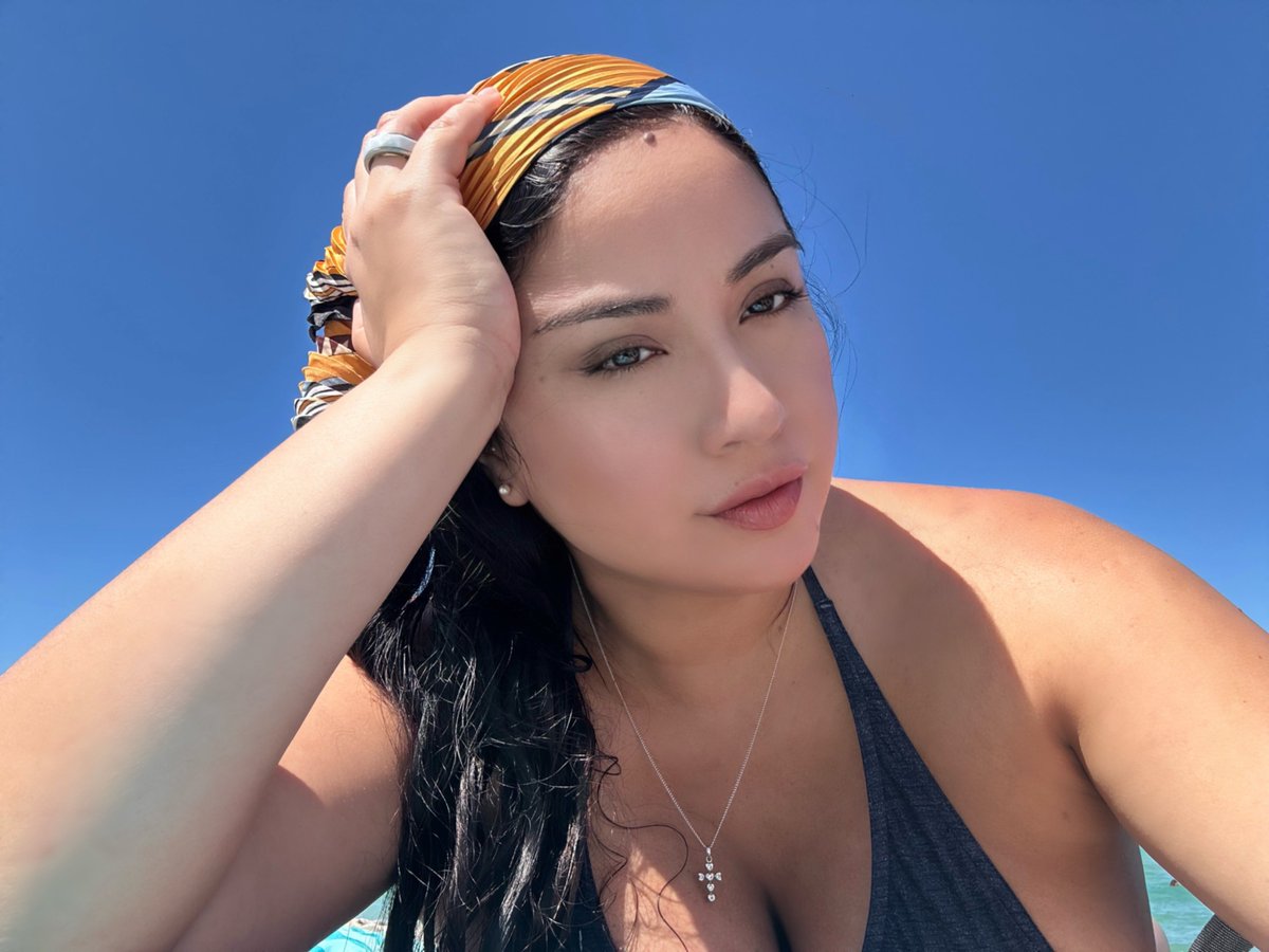 𝕃𝕆𝕍𝟛 tweet media