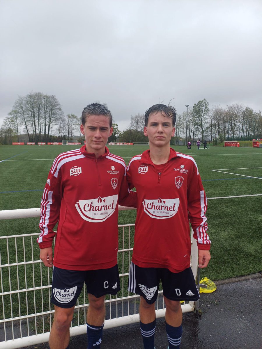 Charles y Maxime Kergall, cat. 2010, pura cepa <a href="/santafefc2/">@santafefc</a> a prueba en Brest de Francia. Estarán entrenando miércoles y jueves en el Club de 1era División de Francia que compite el League 1 de ese País. Desarrollar para brindar oportunidades 💪⚽️🔵🟡