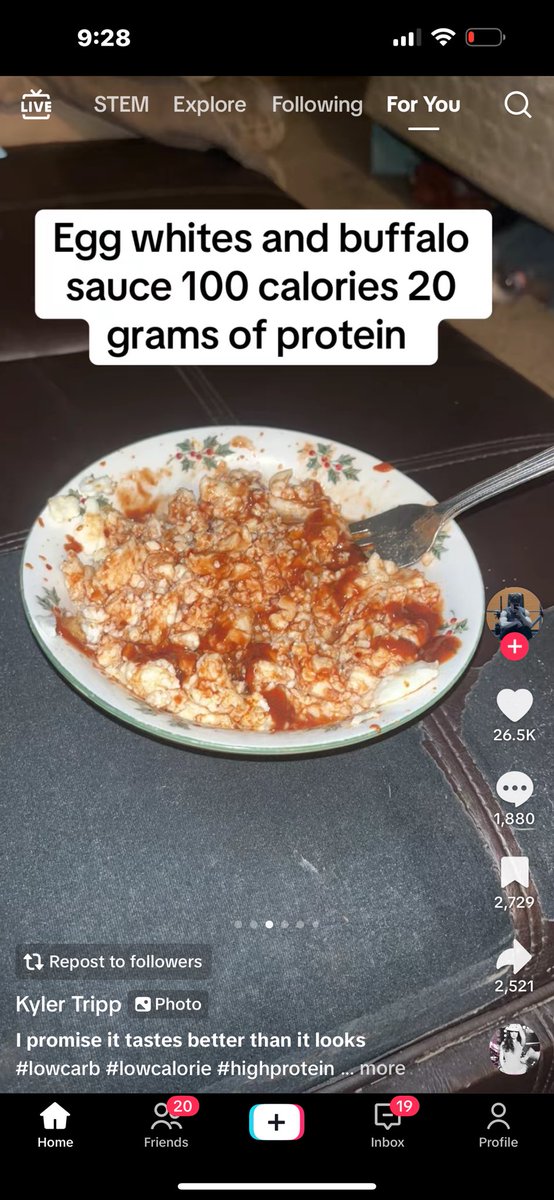 urf4vIeo's tweet image. part 294847591 of men being able to get away with posting about their clearly disordered habits