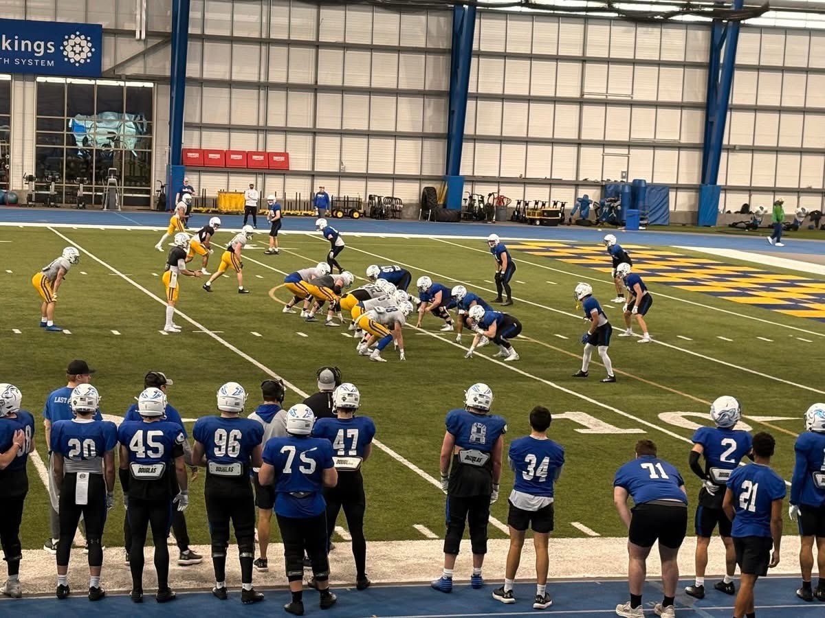 Brayton “B” Alford (@braytonalford) on Twitter photo Thank you <a href="/CoachEidsness/">Eric Eidsness</a> <a href="/CoachDtjackson/">Dan Jackson</a> and the rest of the coaching staff for a great visit last weekend! Thank you <a href="/CoachEidsness/">Eric Eidsness</a> <a href="/CoachDtjackson/">Dan Jackson</a> and the rest of the coaching staff for a great visit last weekend!