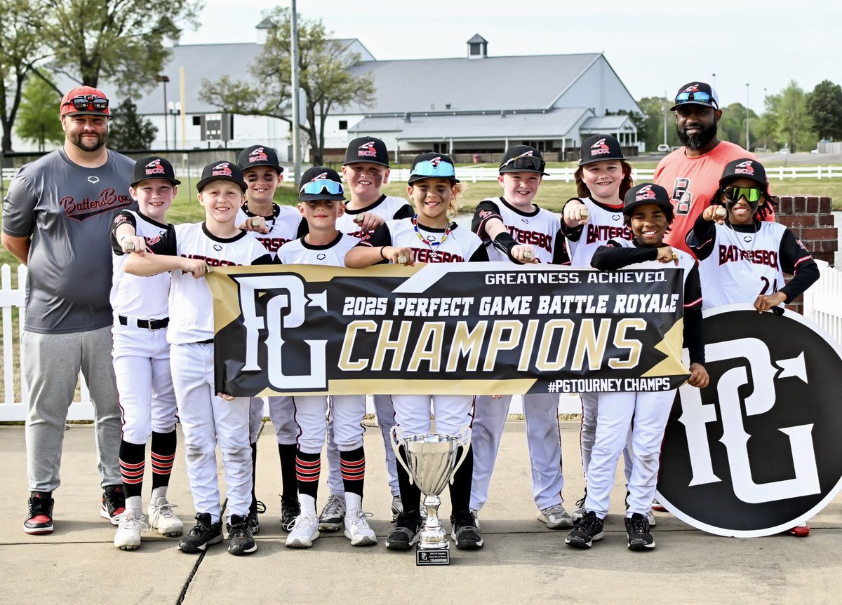 BattersBox's tweet image. Big congrats to Batters Box 11U Elite playing up an age group this weekend and winning the 12U PG Battle Royale in Southaven, MS! 🏆 #champs #reptheBox #BoxBoys 

🏅 Bennett Gattie was named Tournament MVP. 

🏅 Paxton Gore was named Tournament Pitcher MVP.
@SnowdenBaseball