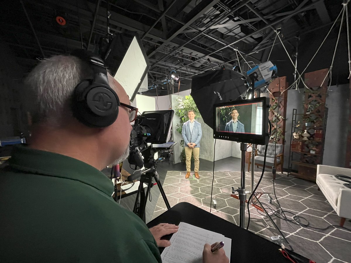 utkcmst's tweet photo. "Assistant Professor Dr. Roth Smith is working on recording an in-depth theory explainer video for an online organizational communication course" https://t.co/Wc9EHrc9sv