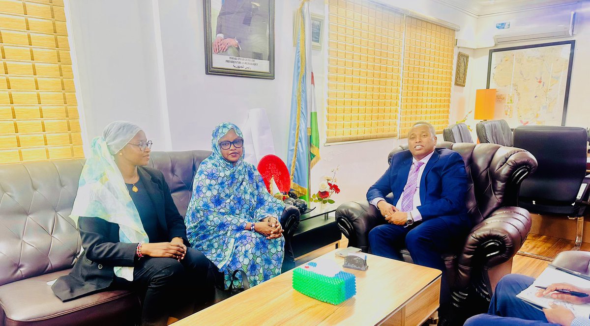 Dans le cadre de notre déplacement à Djibouti pour la conférence <a href="/Orrec_cerd/">ORREC</a>, nous avons été reçues en audience par Son Excellence Yonis Ali Guedi, Ministre de l’Énergie chargé des Ressources naturelles. Une occasion d’échanger sur la planification de projets sur le continent.