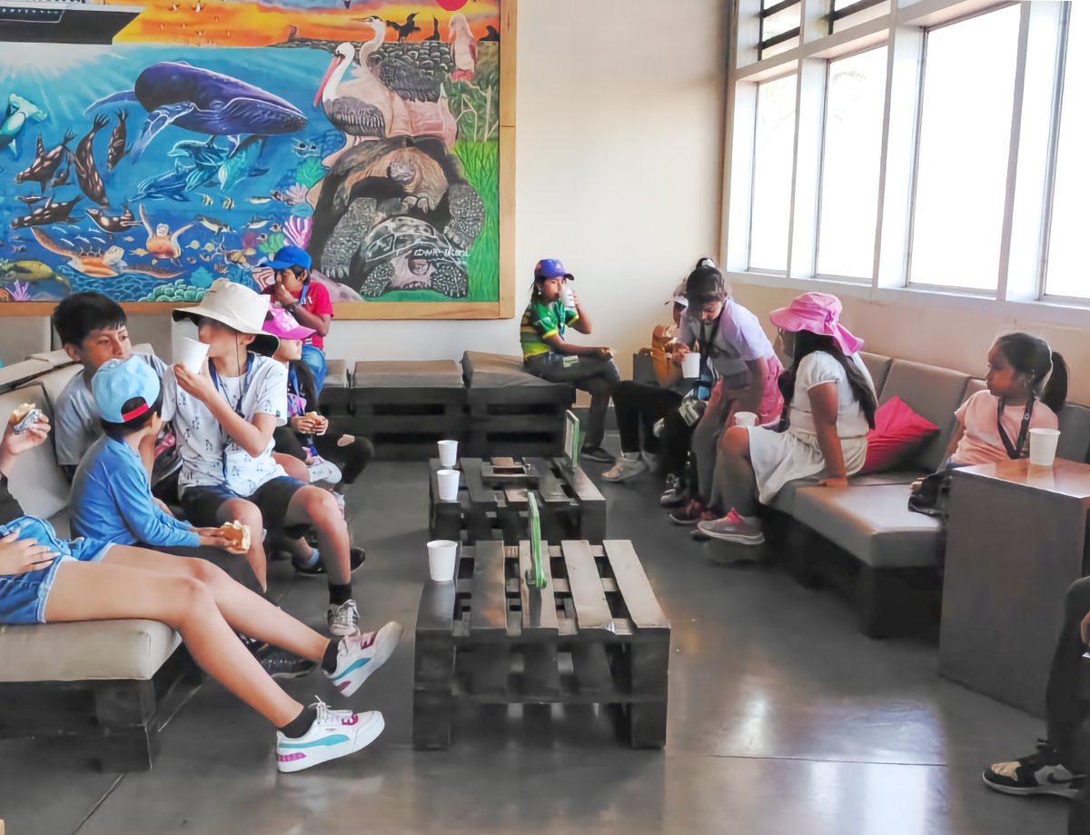 48 niños exploradores visitaron el 1er. aeropuerto ecológico del mundo, visitaron las áreas de check in, bomberos y salas VIP donde probaron las delicias que preparan nuestros chefs

Nos complace colaborar con el GAD Parroquial Bellavista en este maravilloso vacacional #Galápagos