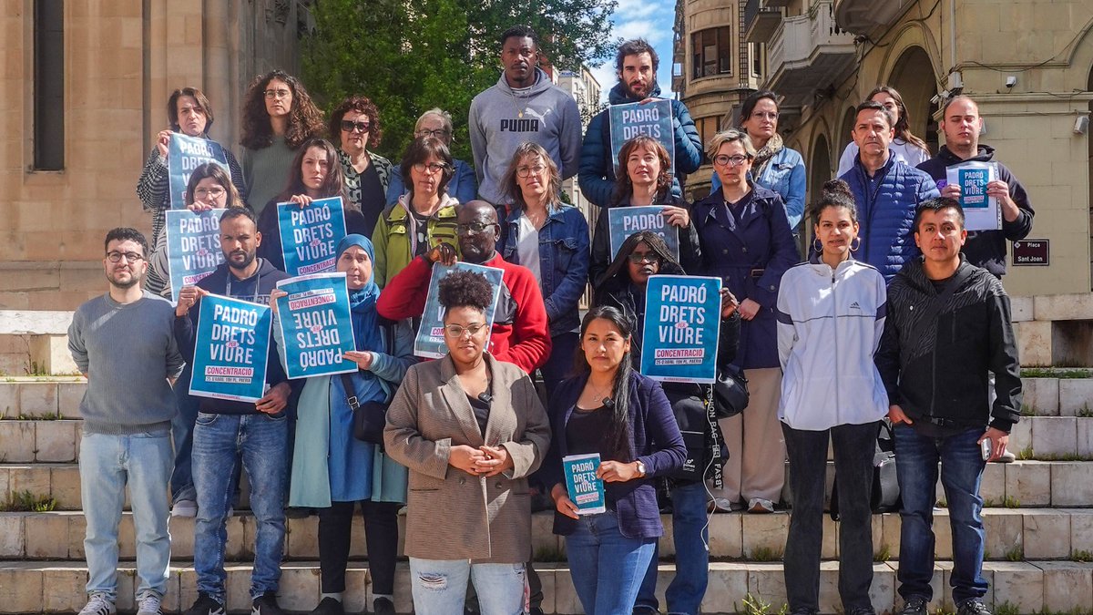 Una trentena d'entitats ens unim per defensar el dret al padró a #Lleida 
Denunciem les traves administratives que pateixen centenars de veïns i veïnes i convoquem a la concentració ‘Padró, drets per viure’. 
🗓 25 d’abril 🕖 19 h 📍 Pl. Paeria

🔗 lleidapelpadro.cat